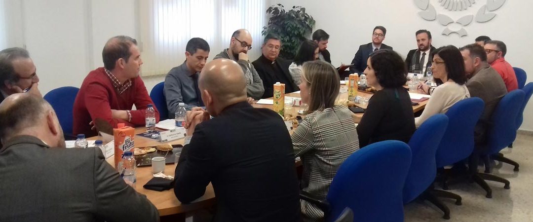 Comunicación en centros educativos. Cómo acertar con el canal, contenido y frecuencia, en los desayunos de ACADE-Valencia el 26 de enero