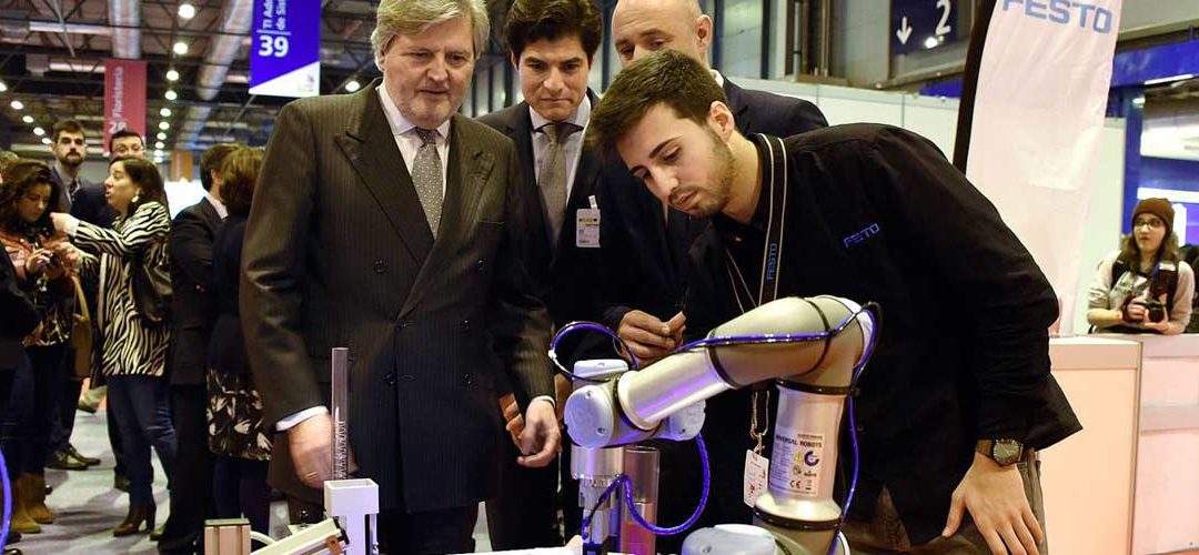 Méndez de Vigo se compromete a que si hay Pacto de Estado por la Educación hará falta una mayoría supercualificada para modificarlo