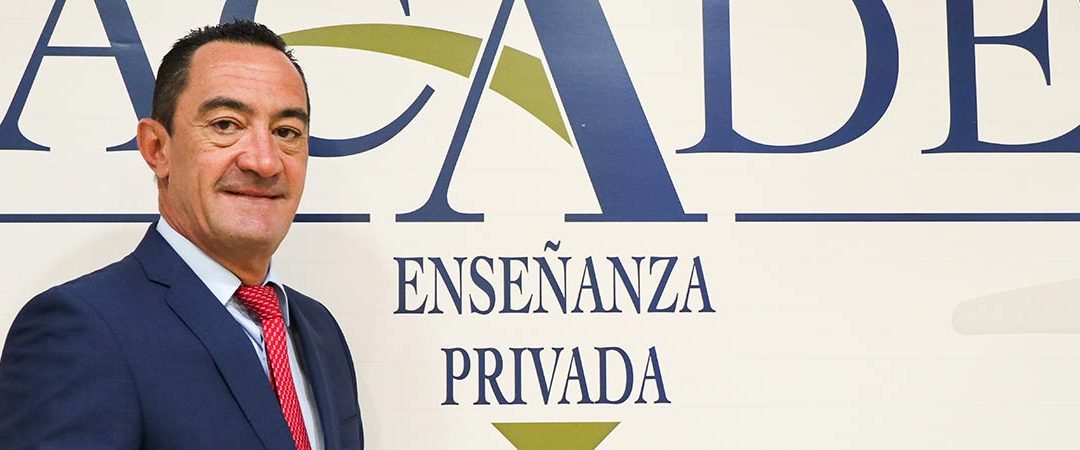Juan Santiago elegido presidente de ACADE