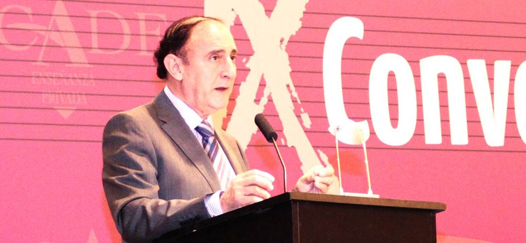 Juan Santiago se reúne con el presidente del Consejo Escolar del Estado