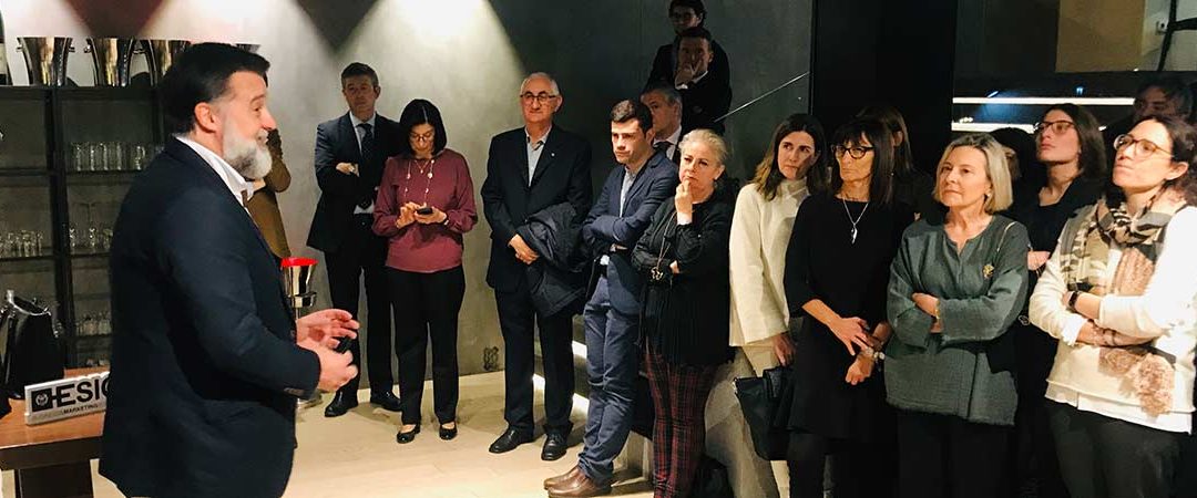 ESIC-Valencia diseña un título universitario exclusivo para alumnos de centros asociados