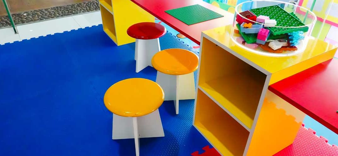 ACADE solicita a la Conselleria de Educación Valenciana que cree una convocatoria del bono escolar en diciembre