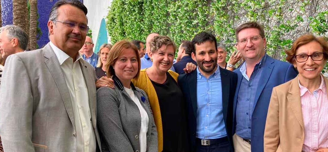 Alejandro Monzonís asiste a la toma de posesión de la nueva consellera de Educación de Valencia