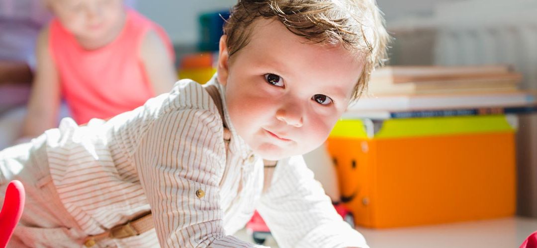 ACADE solicita una reunión urgente a la Comunidad de Madrid por incumplir el incremento del cheque infantil