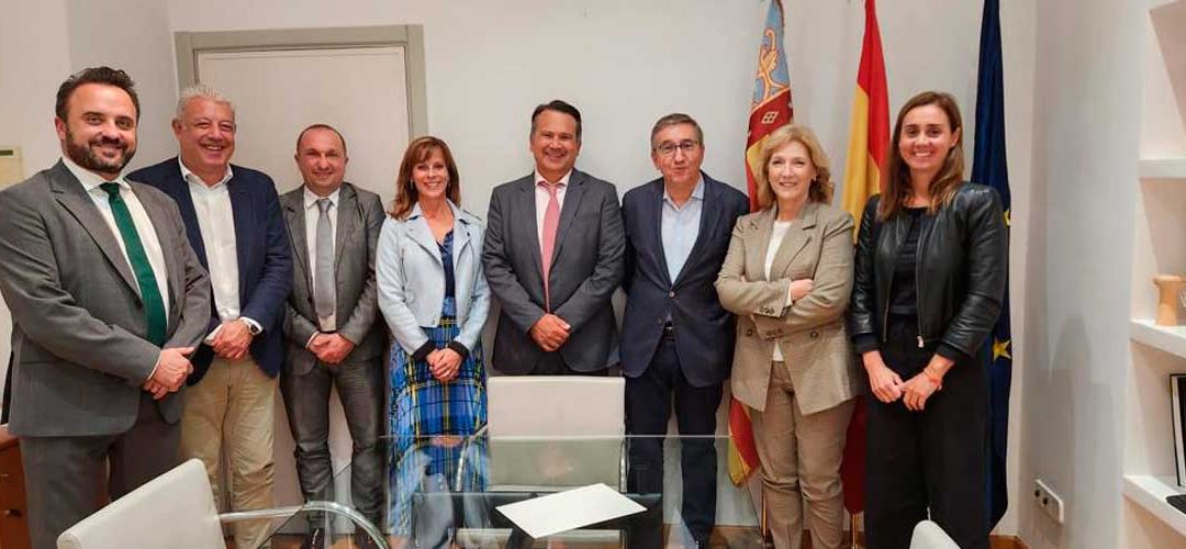 La Conselleria de Educación de Valencia se compromete a incluir a ACADE como miembro del Consejo Escolar