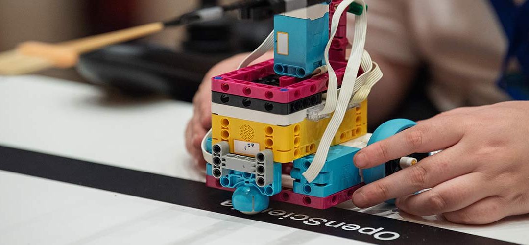 Pensamiento computacional en el aula: cómo saber si tus alumnos realmente están aprendiendo con Robotix C360